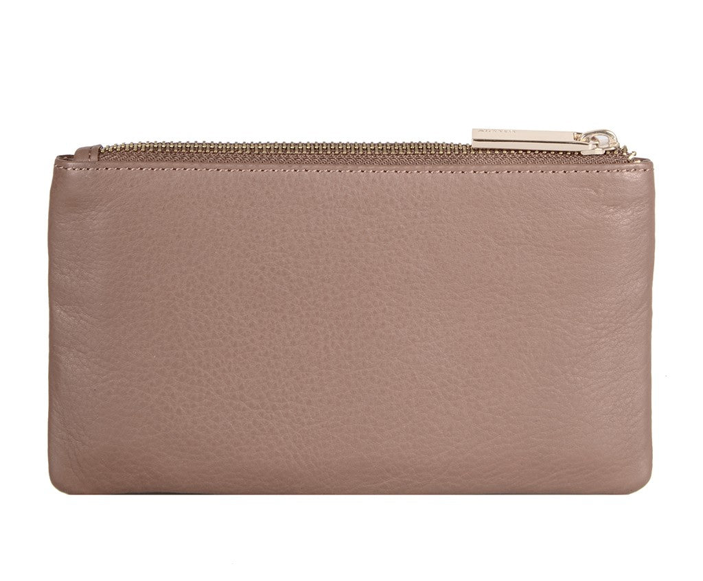 LEIA leather companion