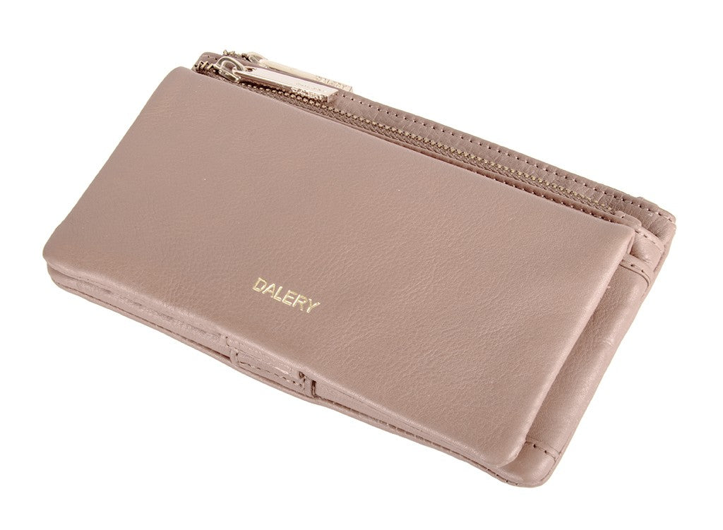 LEIA leather companion